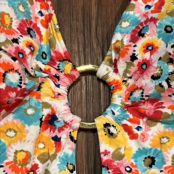 Bleu Rod Beattie Flower Hour Plunge One Piece - Picture 8 of 16